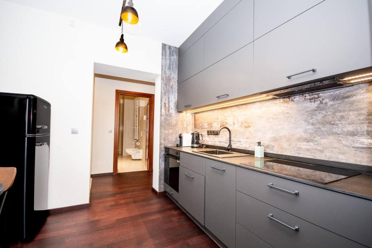 Inpoint 2-Bedrooms Apartment With Private Garden And Free Parking Kraków Eksteriør billede